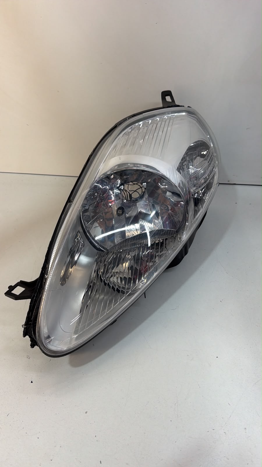 Farol Fiat Punto 2007 a 2012 Lado Esquerdo cromado original - foto 5 de 5
