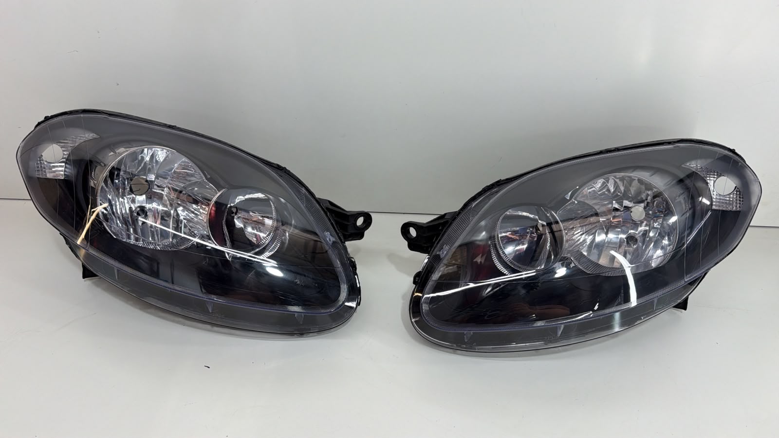 farol fiat palio modelo novo fume - foto 1 de 5