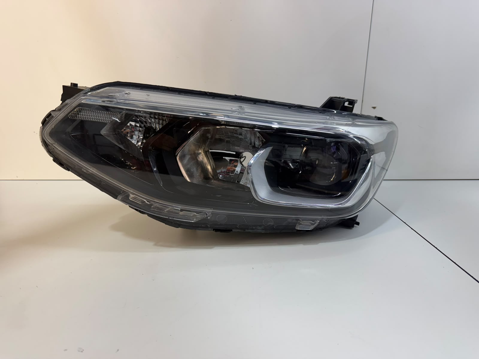 Farol Esquerdo Tracker Lt Ltz 2021 À 2024 Gm 52173374 - foto 4 de 6