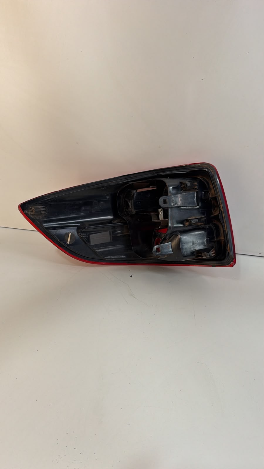 Lanterna Traseira DIREITA Fiat Strada 2014 a 2020 - foto 2 de 4