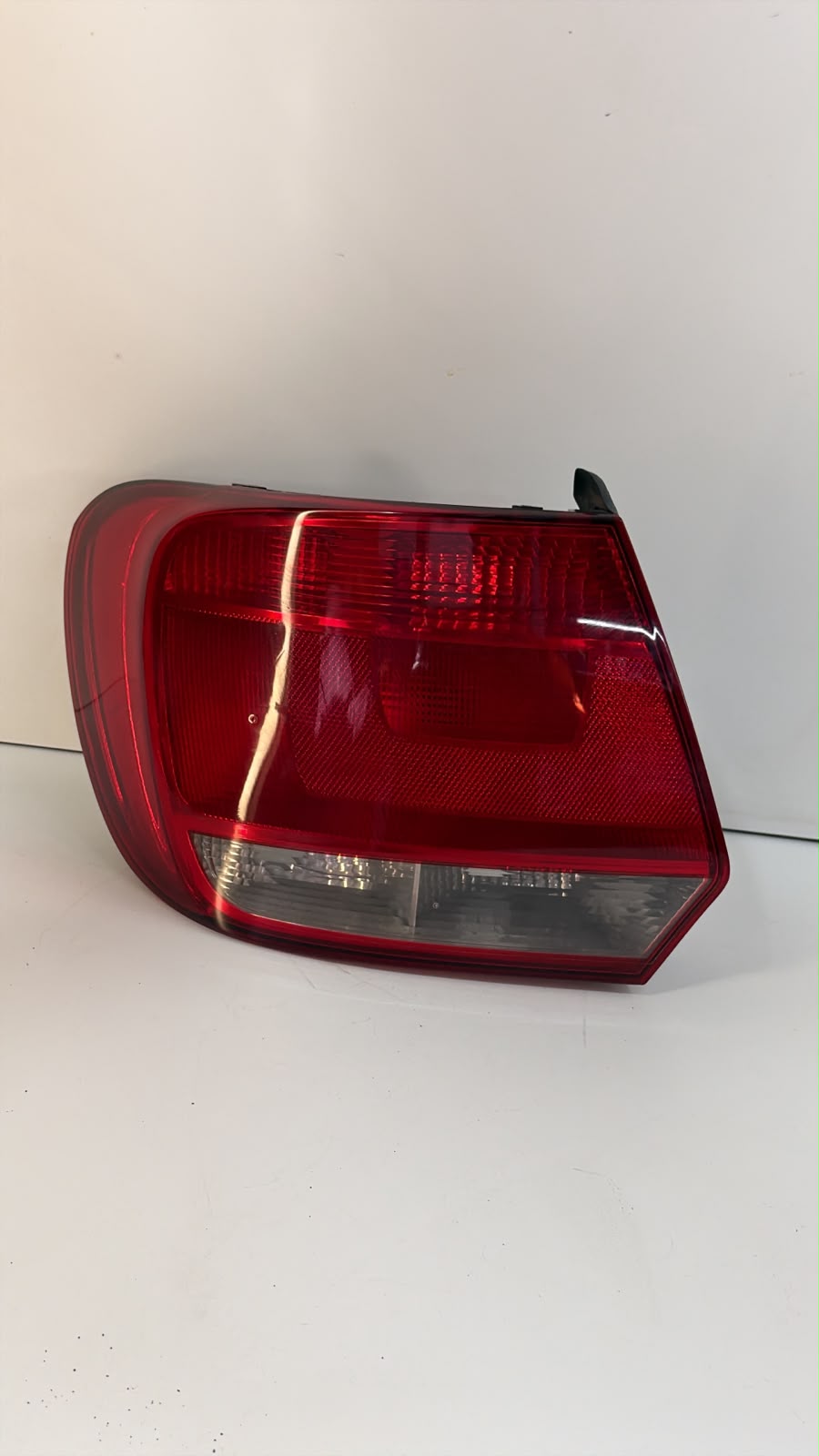 Lanterna Traseira Esquerda Gol G6 Original 2013 2016 - foto 1 de 4