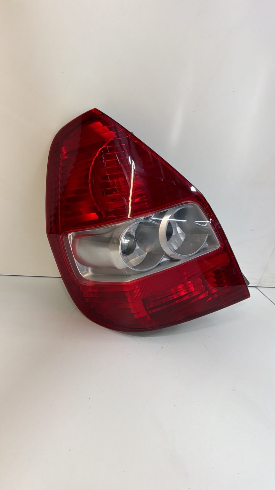 Lanterna Traseira esquerda Honda Fit 2003 a 2008 - foto 2 de 6