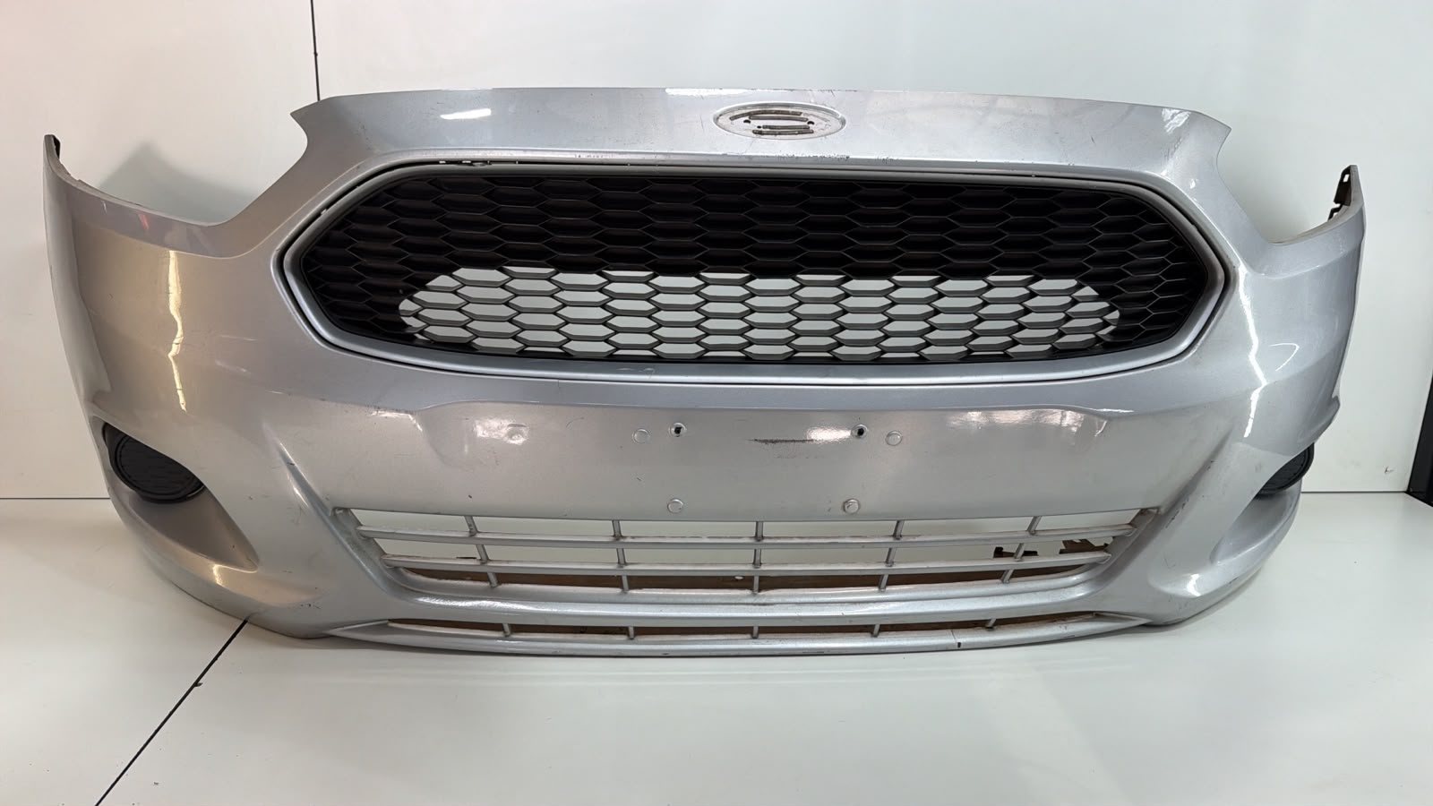 Parachoque Dianteiro Ford Ka 2014 a 2018 Prata usado original - foto 1 de 5